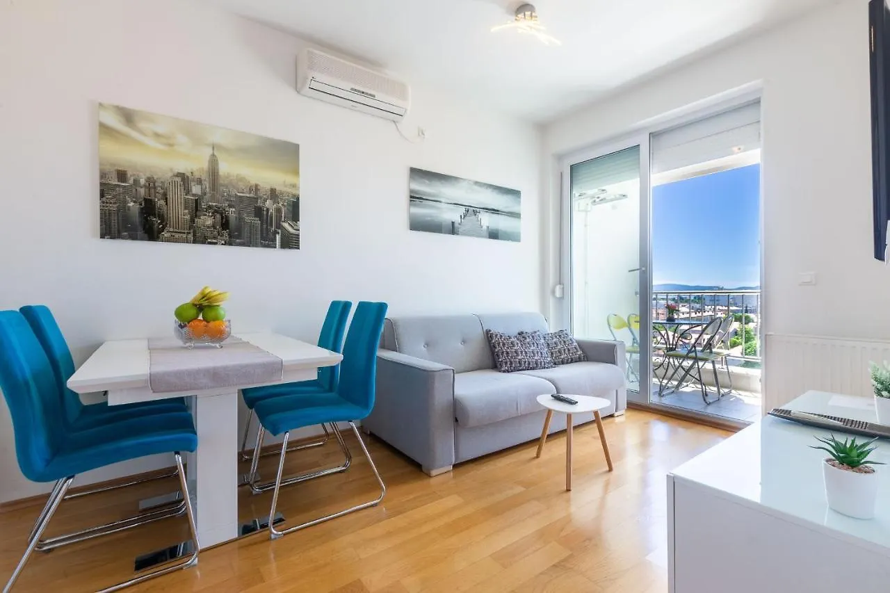 זאדאר Jadran Apartment With Balcony And Parking Garage