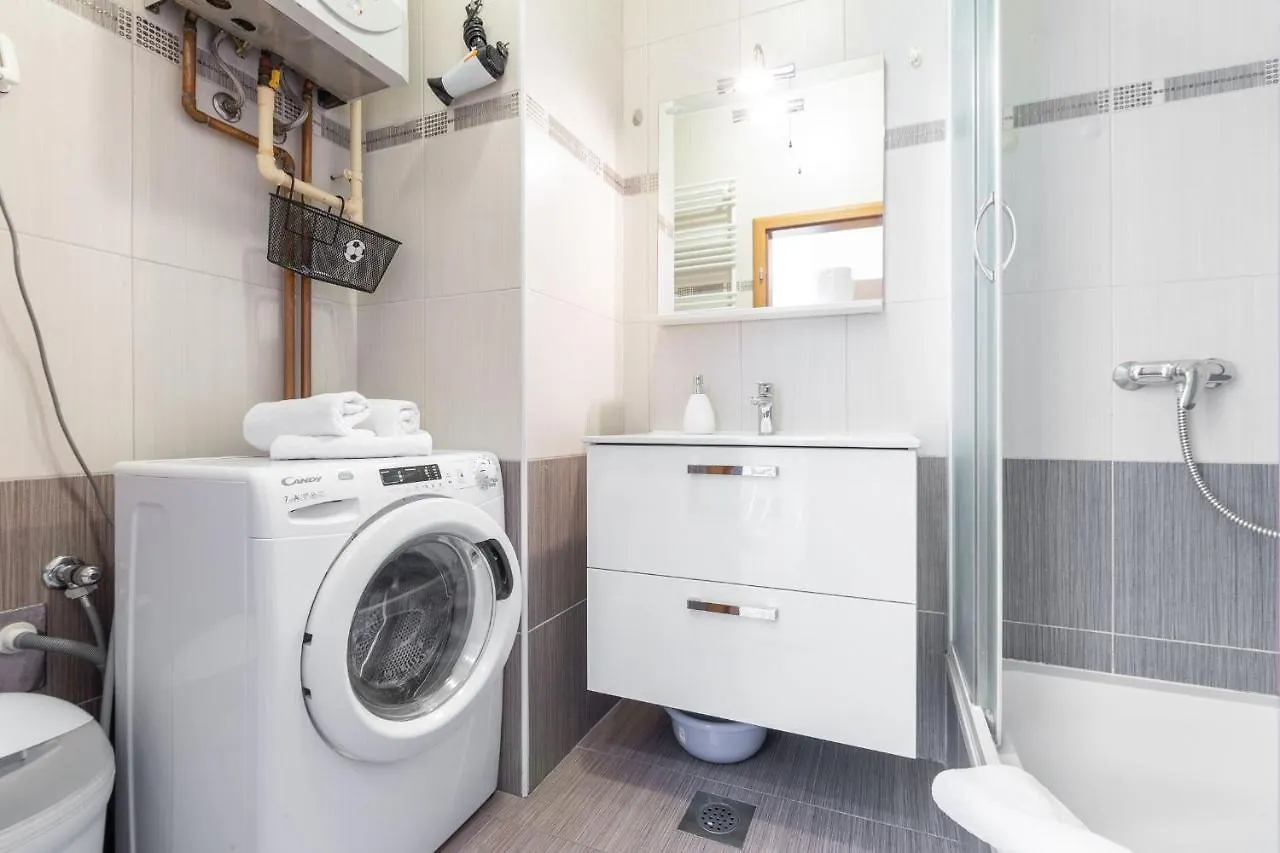 זאדאר Jadran Apartment With Balcony And Parking Garage